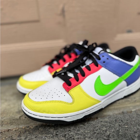 Nike Women's Sneakers Dunk Low Shoes 8.5 US - Picture 1 of 8